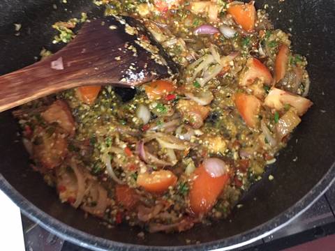 Ikan peda' tumis daun kemangi recipe step 5 photo