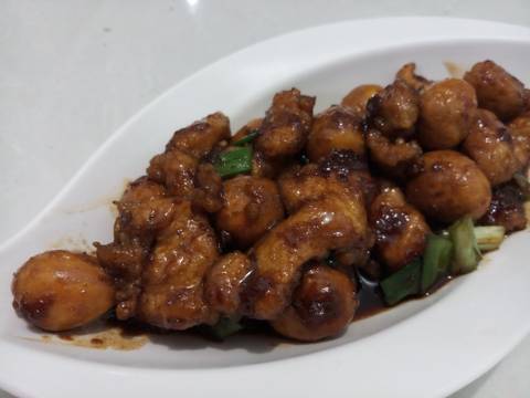 Ayam telor puyuh bumbu kecap