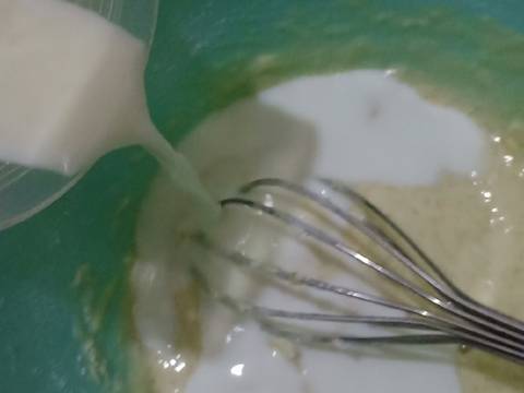 (10.2) Martabak Pandan Tipis recipe step 2 photo