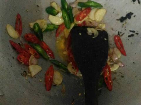 Tumis bunga pepaya+buncis+wortel recipe step 3 photo