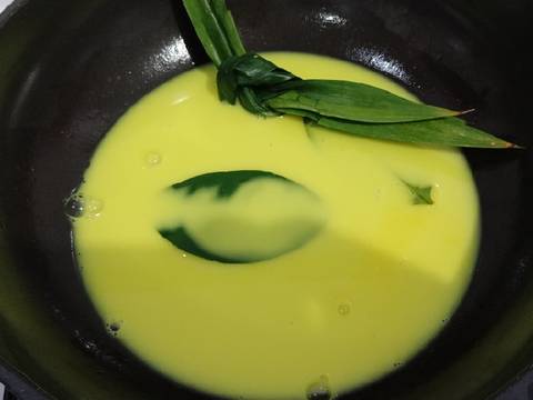 Ketan kuning serundeng recipe step 2 photo