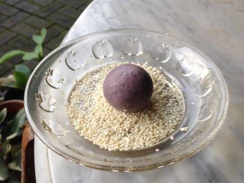 Onde onde ketan hitam