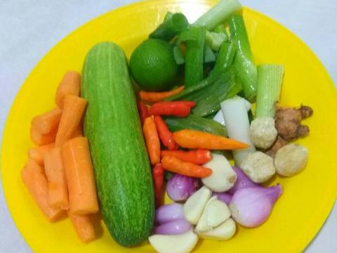 Ikan Mujair Bumbu Acar Kuning recipe step 3 photo