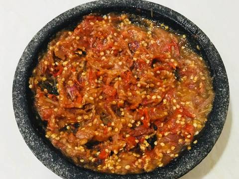 Sambal terasi,lalapan terong dan daun romaine recipe step 4 photo