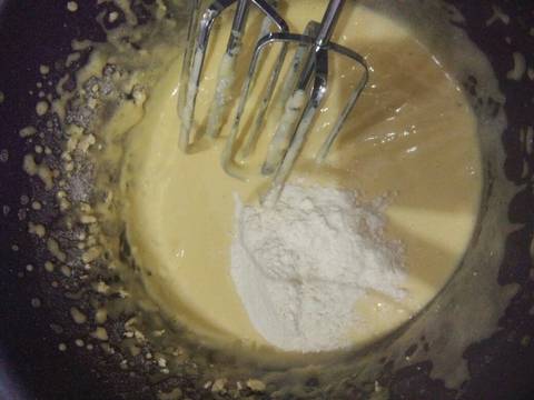 Kue pandan kukus whip cream choco recipe step 2 photo