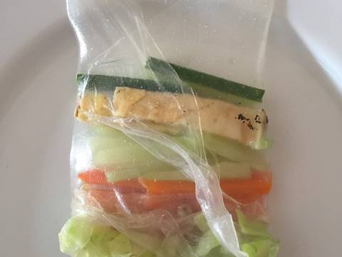 Lumpia basah dengan sambel kacang almond untuk diet recipe step 5 photo