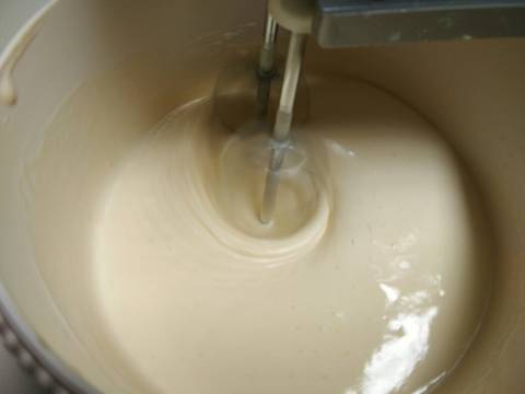 Bolu kukus tiwul rasa coklat recipe step 2 photo