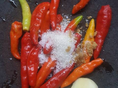 Tempe Penyet Sambel Korek Kemangi recipe step 2 photo