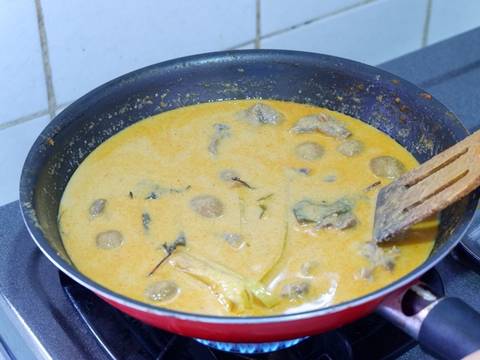 1. Rendang Daging Kentang #BikinRamadanBerkesan