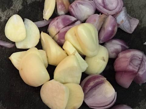 Ikan peda' tumis daun kemangi recipe step 2 photo