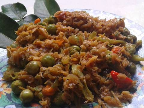Oseng oseng Udang Rebon Rimbang recipe step 6 photo