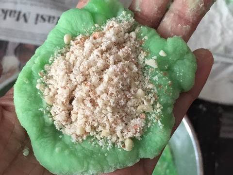 Mochi pandan dg Filing Kacang Tanah recipe step 4 photo