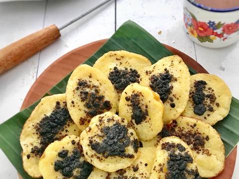 Kue cubit pisang recipe step 7 photo