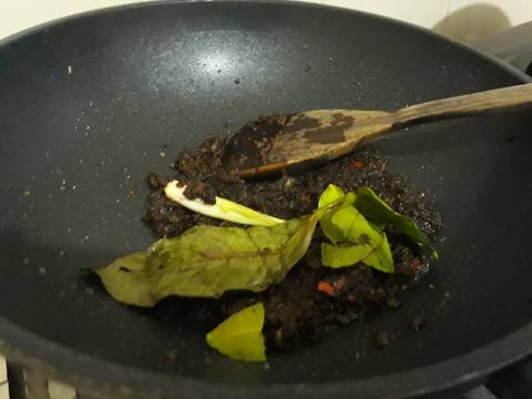 Rawon Iga Sapi ala Eyang Uti
