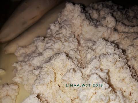 Ongol-ongol Lapis Singkong recipe step 1 photo