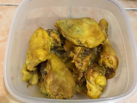 Ayam Ungkep Lengkuas recipe step 6 photo