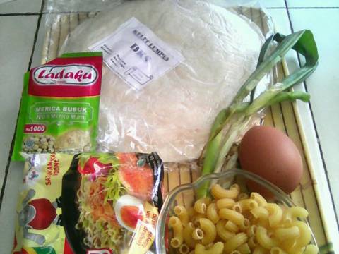 Lumpia Mie Makaroni recipe step 1 photo