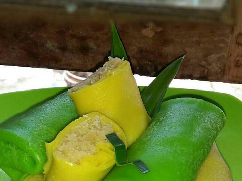 Dadar Gulung isi Kelapa