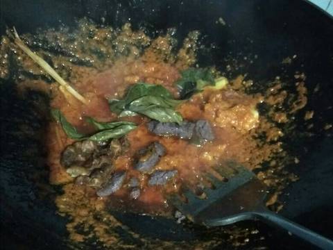 Ikan salai (ikan asap) gulai merah ala Ma2 Faiz recipe step 3 photo