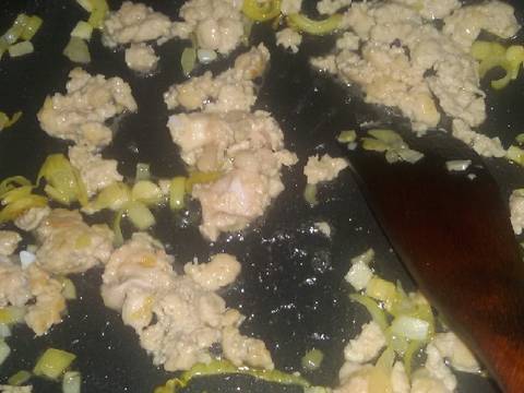 Rogout Ayam Makaroni Goreng
