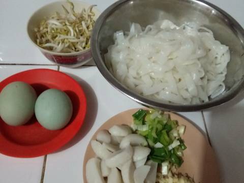 Kwetiau goreng (medan food) recipe step 1 photo
