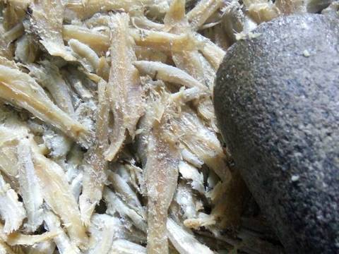 Samba batokok (sambal teri, sunti, rimbang) recipe step 3 photo
