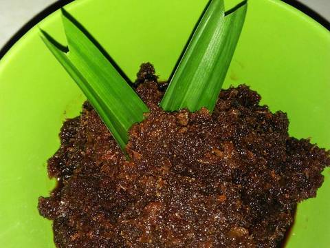 Pulut Kuning Inti Kelapa recipe step 2 photo