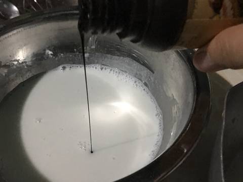 Kue pepe mocca no telor no mixer recipe step 3 photo