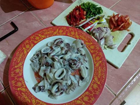 Cumi tumis asam manis pedas