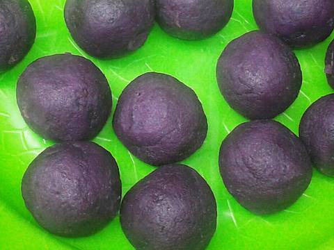 Onde-Onde isi Ubi Ungu recipe step 2 photo