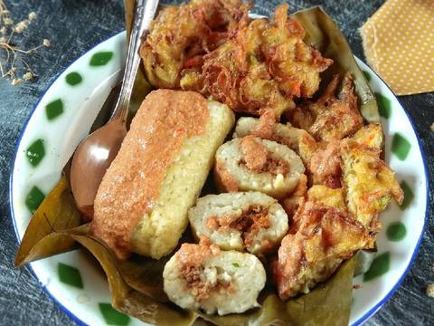 Lontong Oncom recipe step 4 photo