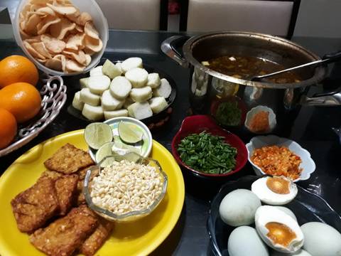 Rawon Iga Sapi ala Eyang Uti