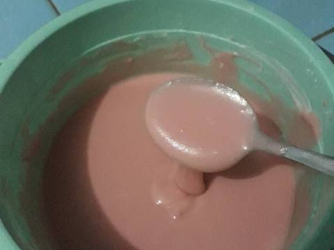 Strawberry Milk Mochi #BikinRamadanBerkesan recipe step 2 photo