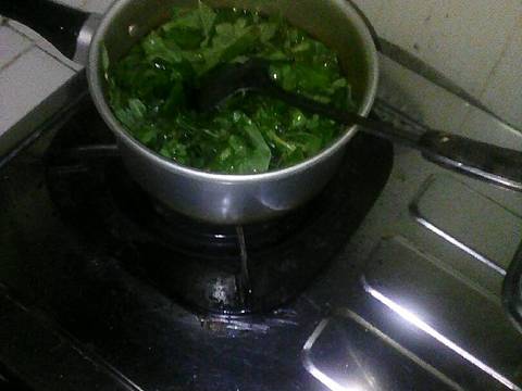 Sayur Rendang Jengkol Daun Singkong..by: Erni Hartanti.AmdðŸ˜ðŸ˜„ðŸ˜˜ recipe step 6 photo