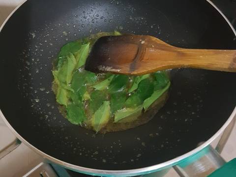 Cumi telur asin recipe step 4 photo