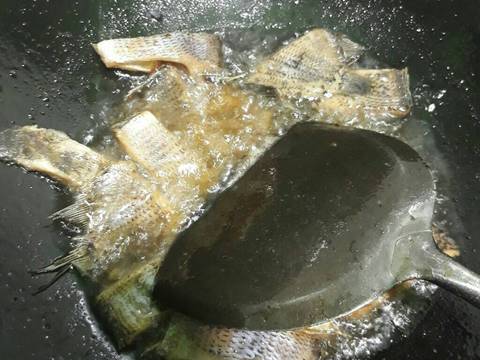 Sambal ikan asin sepat rimbang recipe step 3 photo