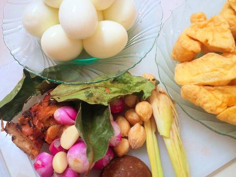 Resep Semur Telur &Tahu Hemat Nikmattt oleh Tintin Rayner 