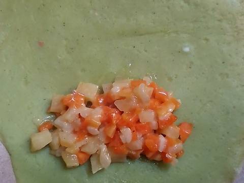 Dadar Gulung Bayam (isi wortel, kentang) recipe step 7 photo
