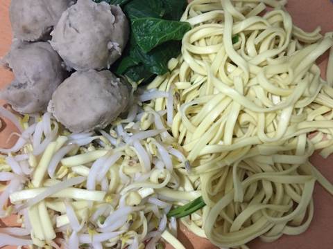 Mie Kocok Baso instan