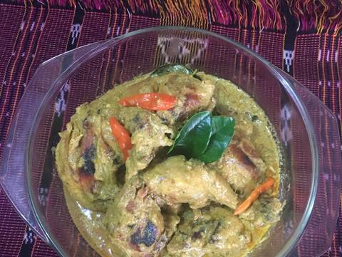 Ayam bumbu lodho
#RabuBaru
#BikinRamadanBerkesan
#Ketopad