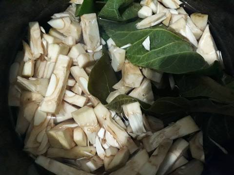 Gudeg, Sambal Goreng Krecek, dan Krupuk Bawang recipe step 1 photo