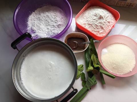 Kue Lapis sagu aka kue talam pepe coklat recipe step 1 photo