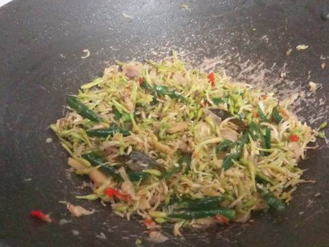Tumis Bunga Pepaya Teri recipe step 3 photo