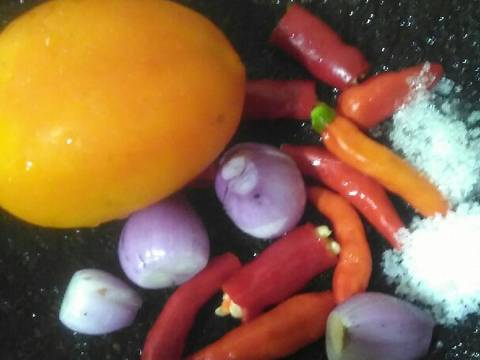 Biawan panggang,petai,sambal tomat mentah(Banjarmasin) recipe step 5 photo