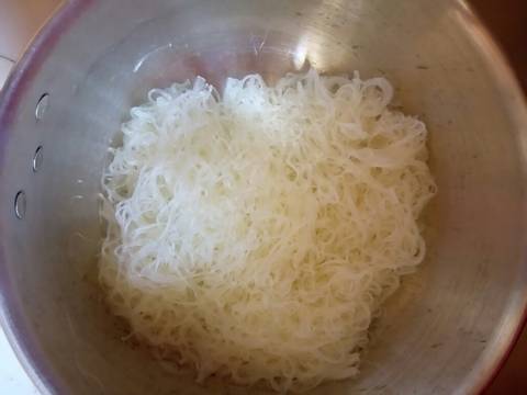Bihun saos tiram pedas