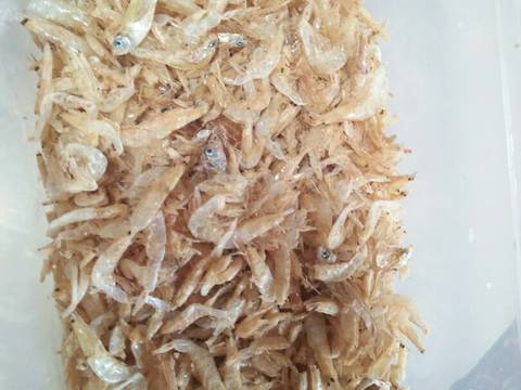 Uyah sanga /urab ebi recipe step 1 photo