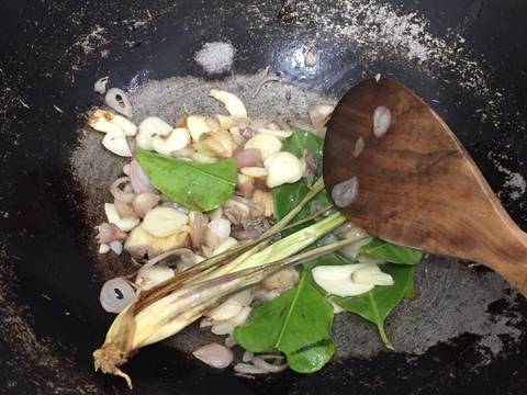 Garang Asem Cerme recipe step 2 photo