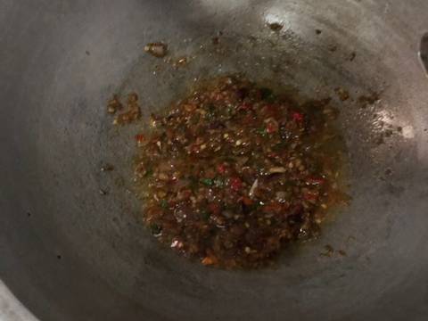 Tumis oncom pedas recipe step 3 photo