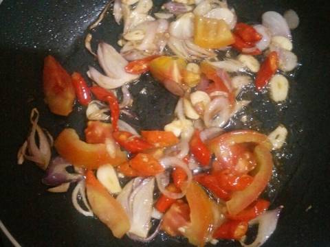 Tumis ikan kembung peda recipe step 3 photo
