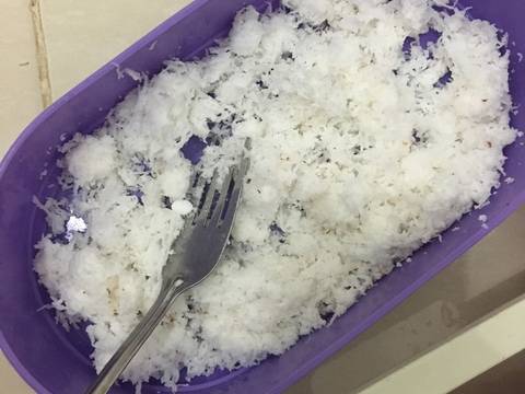 Pisang rebus tabur kelapa (masakan rumah sederhana) recipe step 4 photo